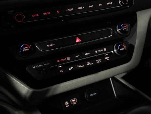 Kia Carnival III с пробегом 2020 года, цена 2 970 000 рублей, 134720 км, минивэн, Автокод Объявления