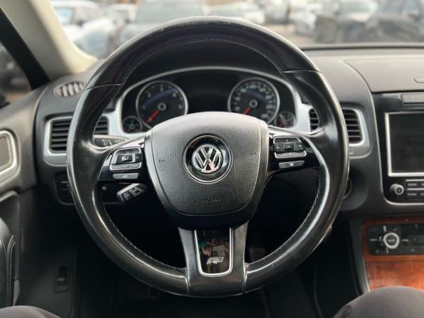 Volkswagen Touareg II с пробегом 2011 года, цена 1 815 000 рублей, 333885 км, внедорожник, Автокод Объявления