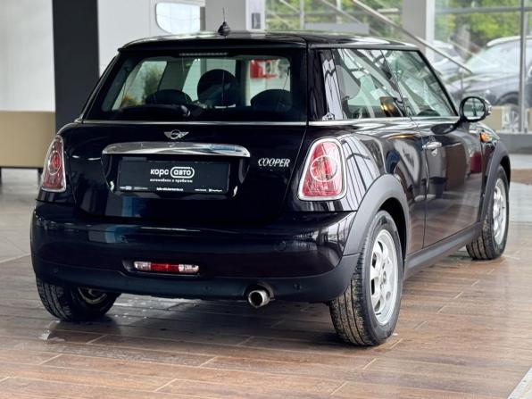 Mini Hatch II (R56) Рестайлинг с пробегом 2013 года, цена 859 000 рублей, 177000 км, хэтчбек, Автокод Объявления