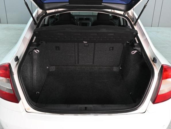 Skoda Octavia II (A5) Рестайлинг с пробегом 2012 года, цена 1 165 000 рублей, 182058 км, лифтбек, Автокод Объявления