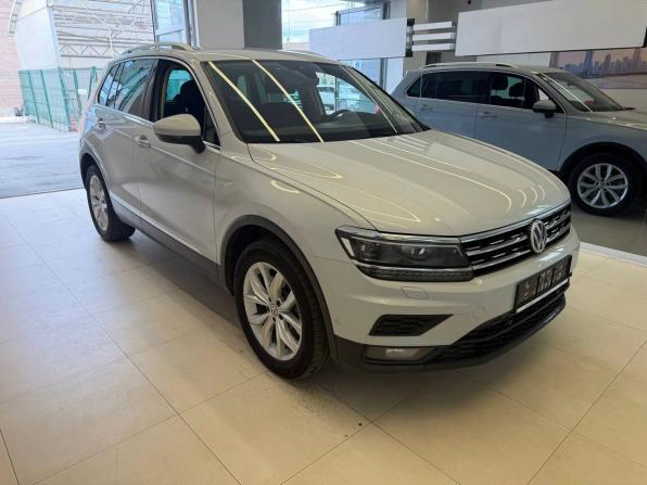 Volkswagen Tiguan II с пробегом 2018 года, цена 2 470 000 рублей, 164157 км, внедорожник, Автокод Объявления