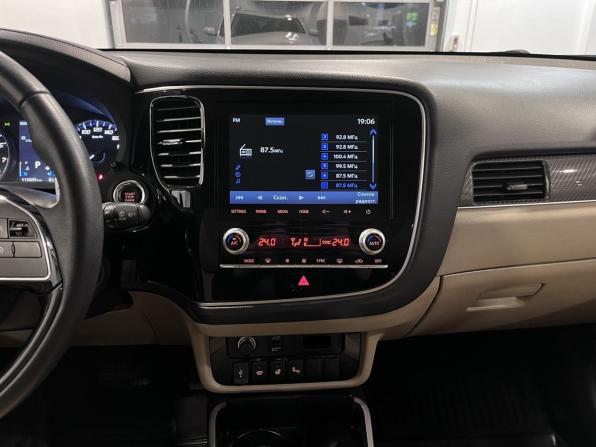 Mitsubishi Outlander III Рестайлинг 3 с пробегом 2020 года, цена 2 710 000 рублей, 112605 км, внедорожник, Автокод Объявления