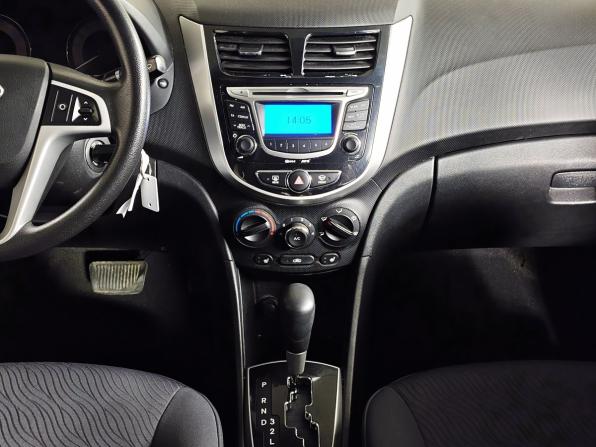 Hyundai Solaris I с пробегом 2012 года, цена 749 000 рублей, 96735 км, седан, Автокод Объявления