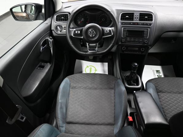 Volkswagen Polo V Рестайлинг с пробегом 2020 года, цена 1 245 000 рублей, 149288 км, седан, Автокод Объявления