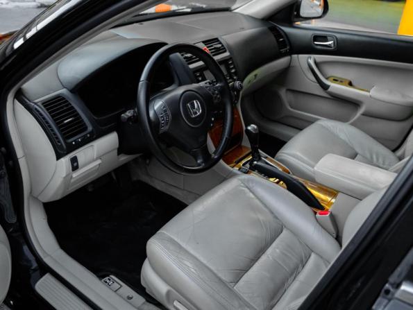 Honda Accord VII Рестайлинг с пробегом 2007 года, цена 890 000 рублей, 276855 км, седан, Автокод Объявления