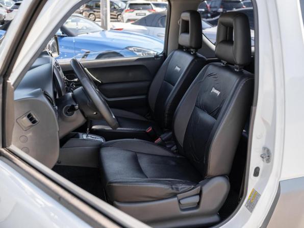 Suzuki Jimny III Рестайлинг 1 с пробегом 2011 года, цена 999 000 рублей, 188218 км, внедорожник, Автокод Объявления
