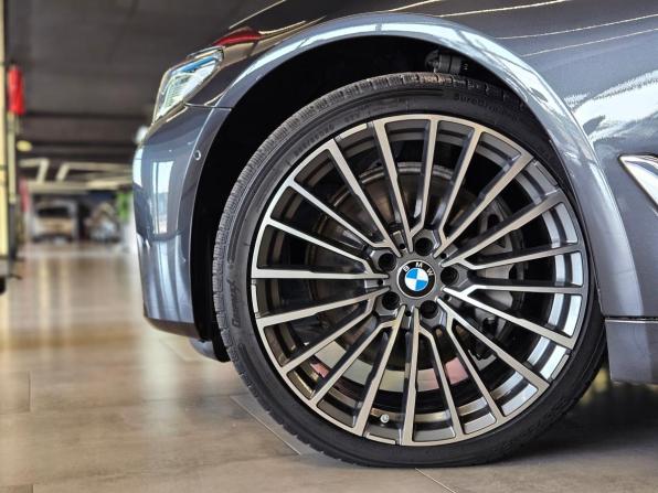 BMW 5 серии VII (G30/G31/G38) Рестайлинг с пробегом 2021 года, цена 6 500 000 рублей, 70857 км, седан, Автокод Объявления