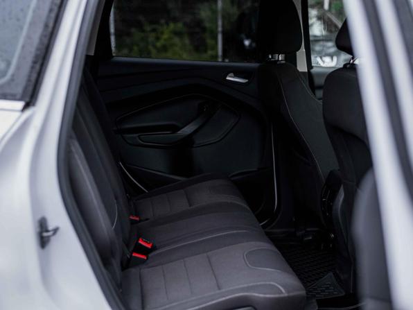 Ford Kuga II Рестайлинг с пробегом 2016 года, цена 840 000 рублей, 149738 км, внедорожник, Автокод Объявления