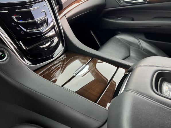 Cadillac Escalade IV с пробегом 2020 года, цена 5 895 000 рублей, 107982 км, внедорожник, Автокод Объявления