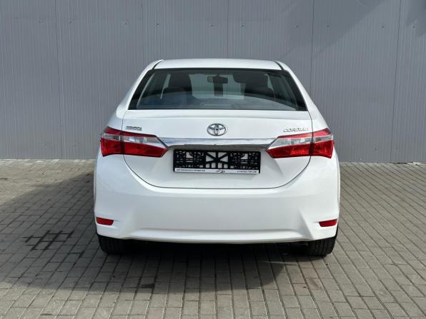 Toyota Corolla XI (E160 E170 E180) с пробегом 2013 года, цена 1 640 000 рублей, 69572 км, седан, Автокод Объявления