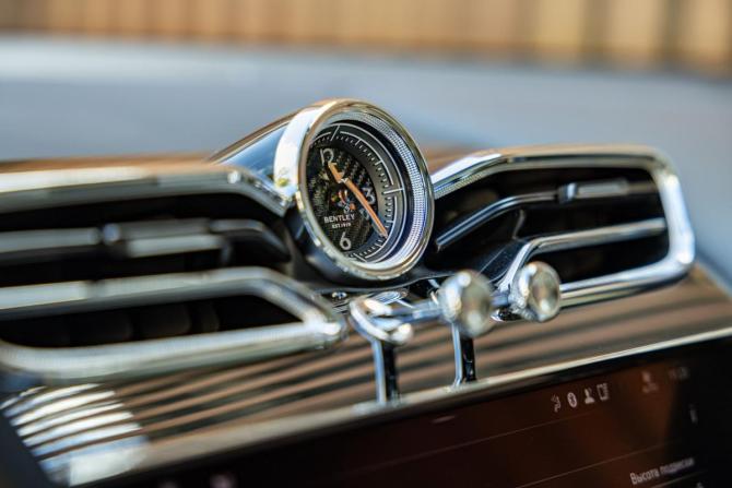 Новый Bentley Bentayga I Рестайлинг 2025 года, цена 47 555 100 рублей, внедорожник, Автокод Объявления