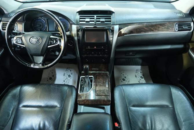 Toyota Camry VII (XV50) Рестайлинг с пробегом 2016 года, цена 1 879 000 рублей, 175000 км, седан, Автокод Объявления