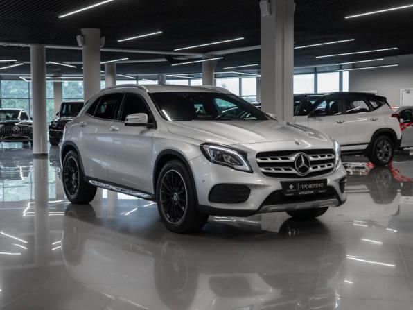 Mercedes-Benz GLA I (X156) Рестайлинг с пробегом 2018 года, цена 2 790 000 рублей, 81658 км, внедорожник, Автокод Объявления