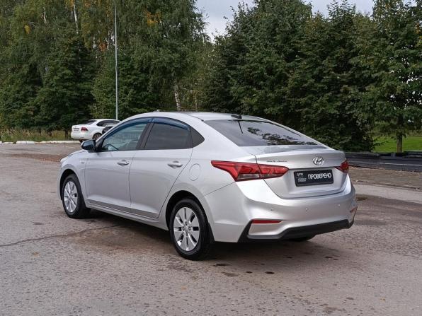 Hyundai Solaris II с пробегом 2017 года, цена 1 130 000 рублей, 123028 км, седан, Автокод Объявления