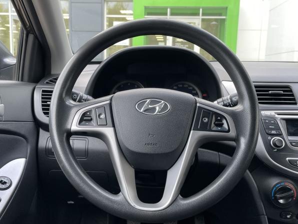 Hyundai Solaris I Рестайлинг с пробегом 2014 года, цена 880 000 рублей, 200927 км, седан, Автокод Объявления