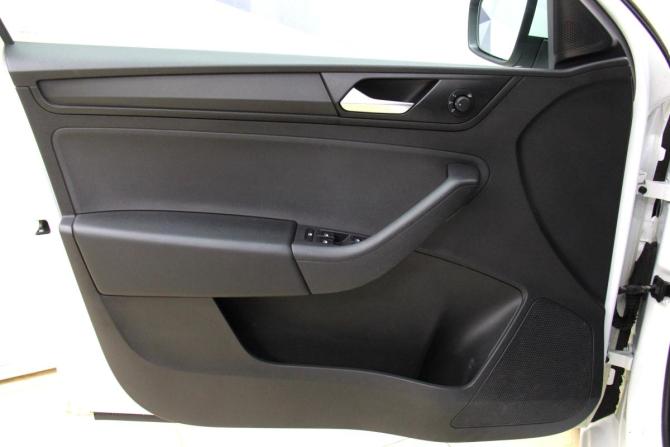 Volkswagen Polo VI с пробегом 2021 года, цена 1 493 000 рублей, 141647 км, лифтбек, Автокод Объявления