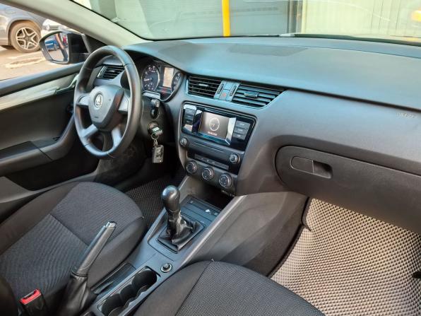 Skoda Octavia III (A7) с пробегом 2014 года, цена 980 000 рублей, 216099 км, лифтбек, Автокод Объявления