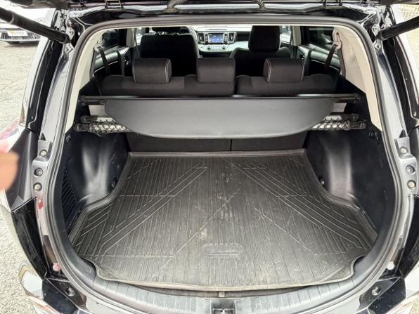 Toyota RAV4 IV (XA40) Рестайлинг с пробегом 2018 года, цена 2 500 000 рублей, 77318 км, внедорожник, Автокод Объявления