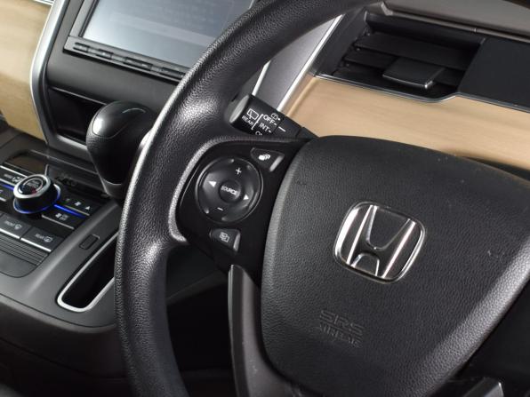Honda Freed II с пробегом 2016 года, цена 1 249 995 рублей, 140899 км, компактвэн, Автокод Объявления