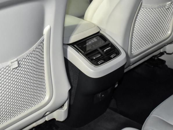 Volvo XC90 II Рестайлинг 1 с пробегом 2021 года, цена 3 997 860 рублей, 147001 км, внедорожник, Автокод Объявления