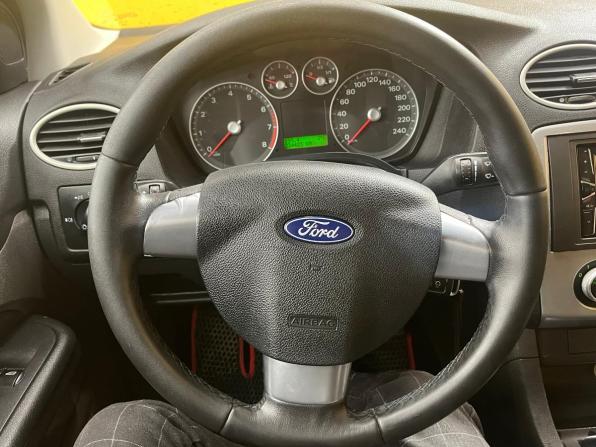 Ford Focus II с пробегом 2006 года, цена 389 000 рублей, 234165 км, хэтчбек, Автокод Объявления
