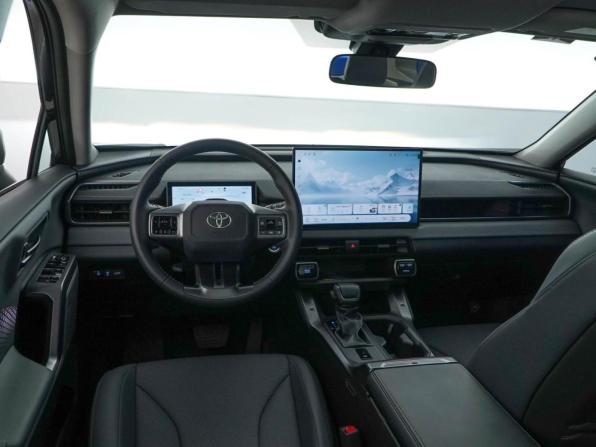 Toyota RAV4 VI (XA60) с пробегом 2026 года, цена 4 247 434 рубля, 62 км, внедорожник, Автокод Объявления