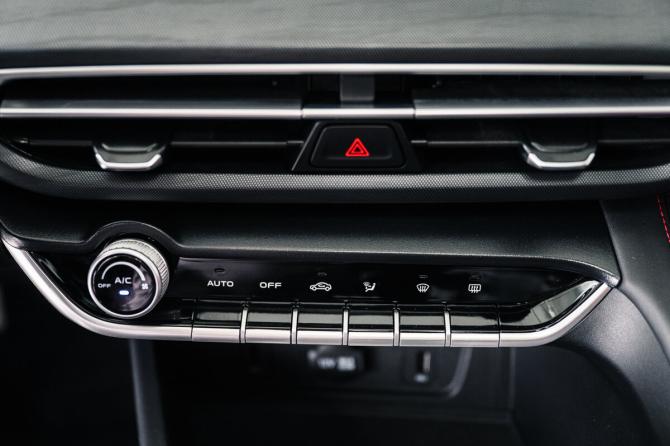 Changan Eado Plus с пробегом 2024 года, цена 1 730 000 рублей, 12000 км, седан, Автокод Объявления