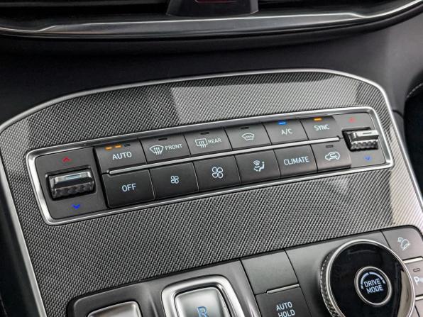 Hyundai Santa Fe IV Рестайлинг с пробегом 2022 года, цена 3 970 000 рублей, 51112 км, внедорожник, Автокод Объявления