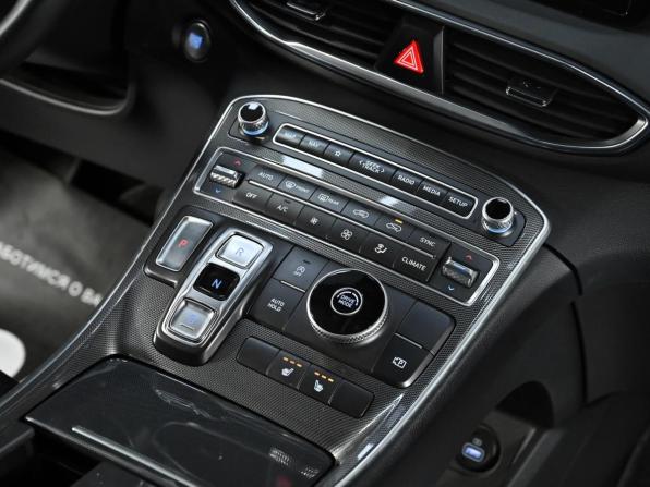 Hyundai Santa Fe IV Рестайлинг с пробегом 2023 года, цена 3 499 000 рублей, 11600 км, внедорожник, Автокод Объявления