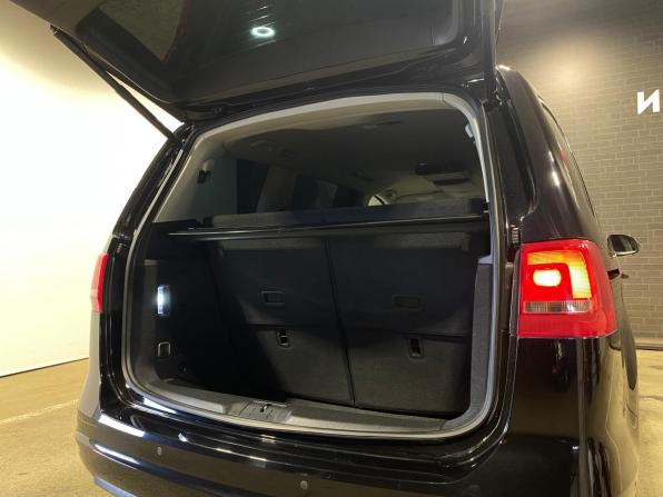 Volkswagen Sharan II с пробегом 2014 года, цена 1 515 000 рублей, 125497 км, минивэн, Автокод Объявления
