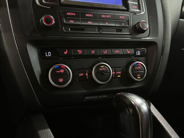 Volkswagen Jetta VI с пробегом 2014 года, цена 1 159 990 рублей, 98569 км, седан, Автокод Объявления