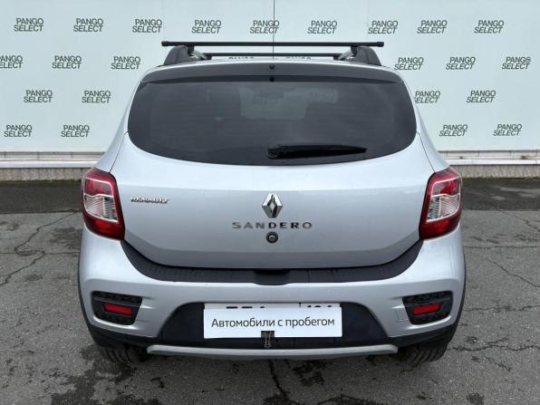 Renault Sandero II с пробегом 2018 года, цена 990 000 рублей, 59000 км, хэтчбек, Автокод Объявления