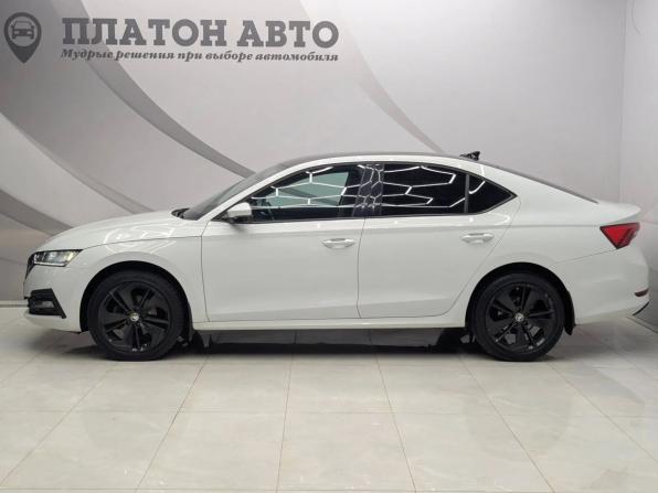 Skoda Octavia IV (A8) с пробегом 2021 года, цена 2 249 000 рублей, 98121 км, лифтбек, Автокод Объявления