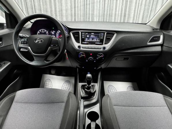 Hyundai Solaris II с пробегом 2019 года, цена 1 370 000 рублей, 84017 км, седан, Автокод Объявления
