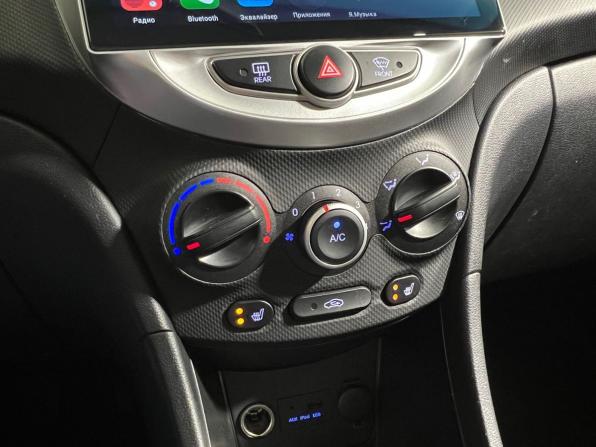 Hyundai Solaris I с пробегом 2014 года, цена 717 000 рублей, 194715 км, седан, Автокод Объявления