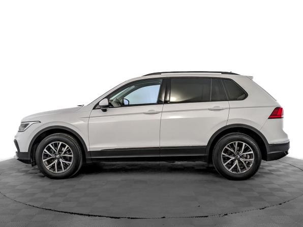 Volkswagen Tiguan II Рестайлинг с пробегом 2022 года, цена 2 850 000 рублей, 30461 км, внедорожник, Автокод Объявления