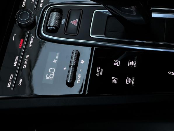 Porsche Cayenne III с пробегом 2019 года, цена 15 490 000 рублей, 86000 км, внедорожник, Автокод Объявления