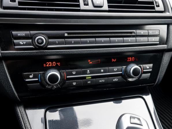 BMW 5 серии VI (F10/F11/F07) Рестайлинг с пробегом 2015 года, цена 2 200 000 рублей, 182734 км, седан, Автокод Объявления