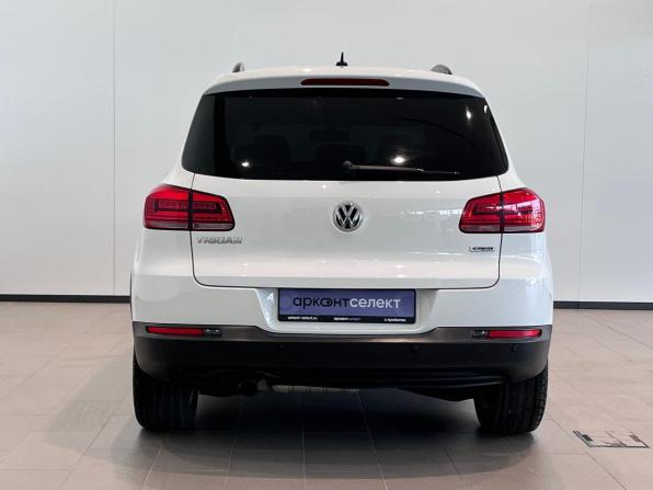 Volkswagen Tiguan I Рестайлинг с пробегом 2015 года, цена 1 490 000 рублей, 127498 км, внедорожник, Автокод Объявления