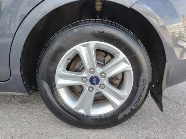 Ford Focus II Рестайлинг с пробегом 2011 года, цена 550 000 рублей, 192856 км, седан, Автокод Объявления