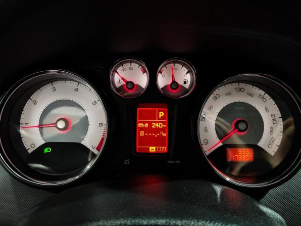 Peugeot 308 I Рестайлинг с пробегом 2012 года, цена 459 000 рублей, 173306 км, хэтчбек, Автокод Объявления