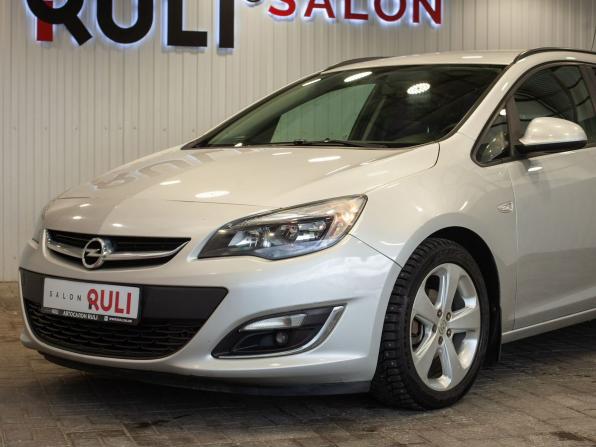 Opel Astra J Рестайлинг с пробегом 2013 года, цена 845 000 рублей, 195233 км, универсал, Автокод Объявления