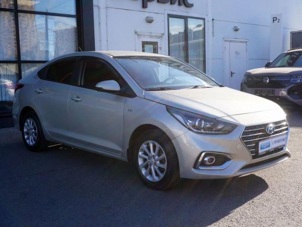 Hyundai Solaris II с пробегом 2020 года, цена 1 490 000 рублей, 72500 км, седан, Автокод Объявления