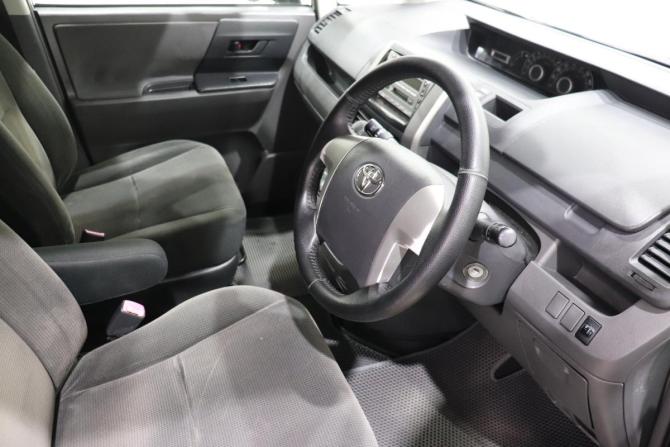 Toyota Noah II (R70) с пробегом 2007 года, цена 1 085 000 рублей, 336428 км, минивэн, Автокод Объявления