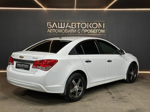 Chevrolet Cruze I Рестайлинг с пробегом 2013 года, цена 650 000 рублей, 233138 км, седан, Автокод Объявления