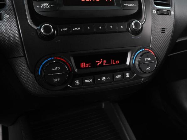 Kia Cerato III Рестайлинг (Classic) с пробегом 2018 года, цена 1 739 000 рублей, 135887 км, седан, Автокод Объявления