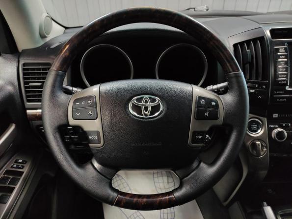 Toyota Land Cruiser 200 Series с пробегом 2011 года, цена 2 870 000 рублей, 287685 км, внедорожник, Автокод Объявления