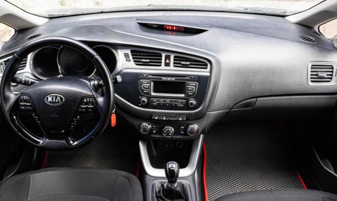 Kia Ceed II с пробегом 2012 года, цена 1 049 000 рублей, 113406 км, универсал, Автокод Объявления