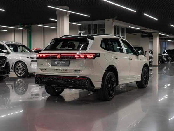 Volkswagen Tiguan III (China Market) с пробегом 2026 года, цена 5 300 000 рублей, 50 км, внедорожник, Автокод Объявления