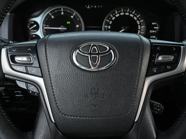 Toyota Land Cruiser 200 Series Рестайлинг 2 с пробегом 2020 года, цена 7 499 000 рублей, 160884 км, внедорожник, Автокод Объявления
